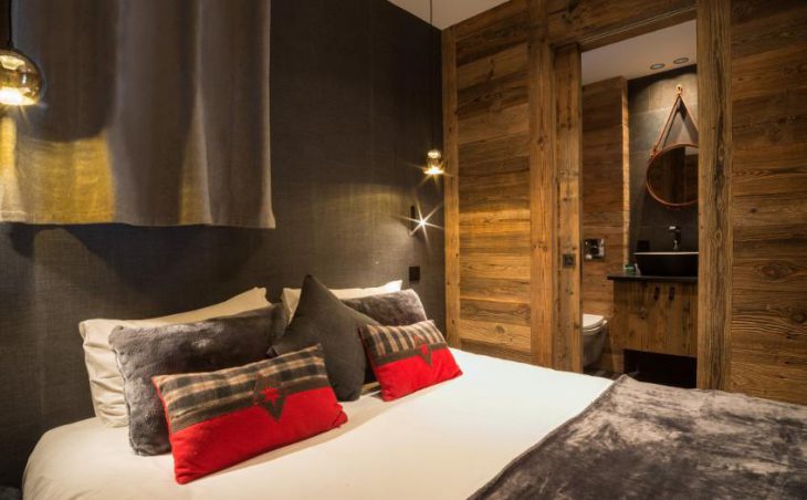 Chalet Le Koissou, Meribel Village, Double Bedroom